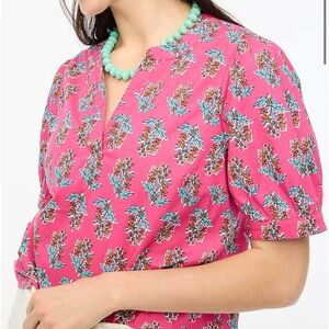 Poplin top with fun summer print.